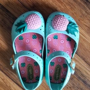 Mini melissa pineapple shoes